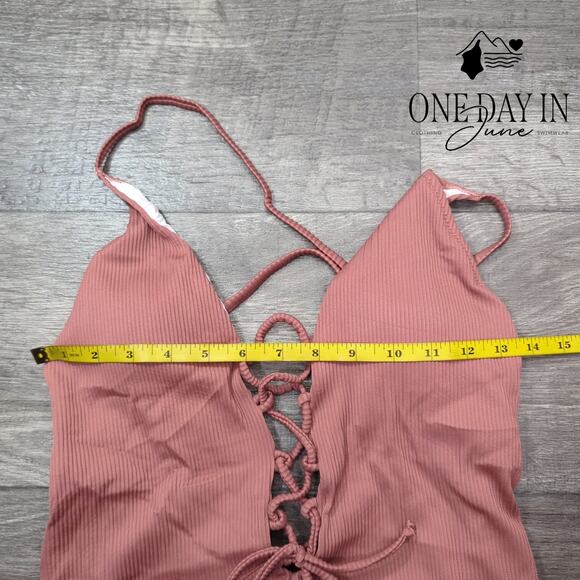 Cupshe Ribbed Lace Up Front Swimsuit Size L - Picture 5 of 7
